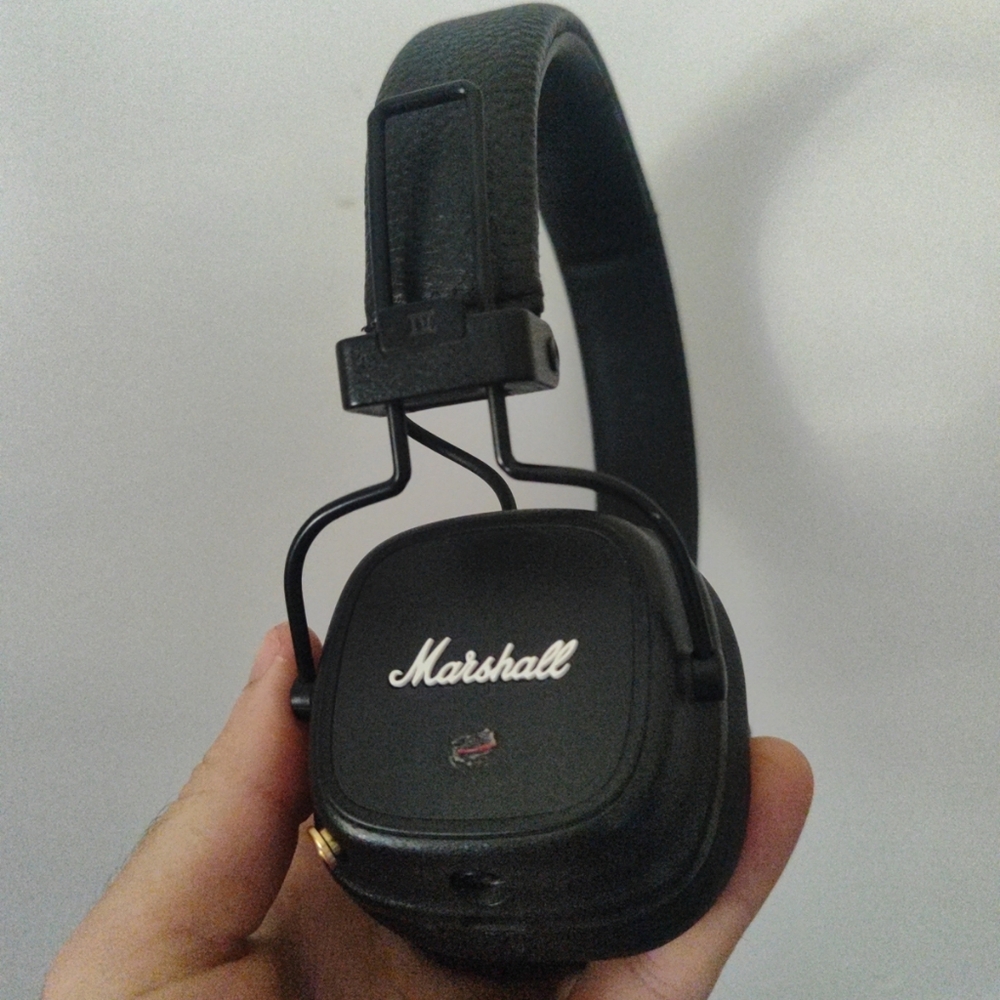 Marshall IV 80+ Hours Headphones
